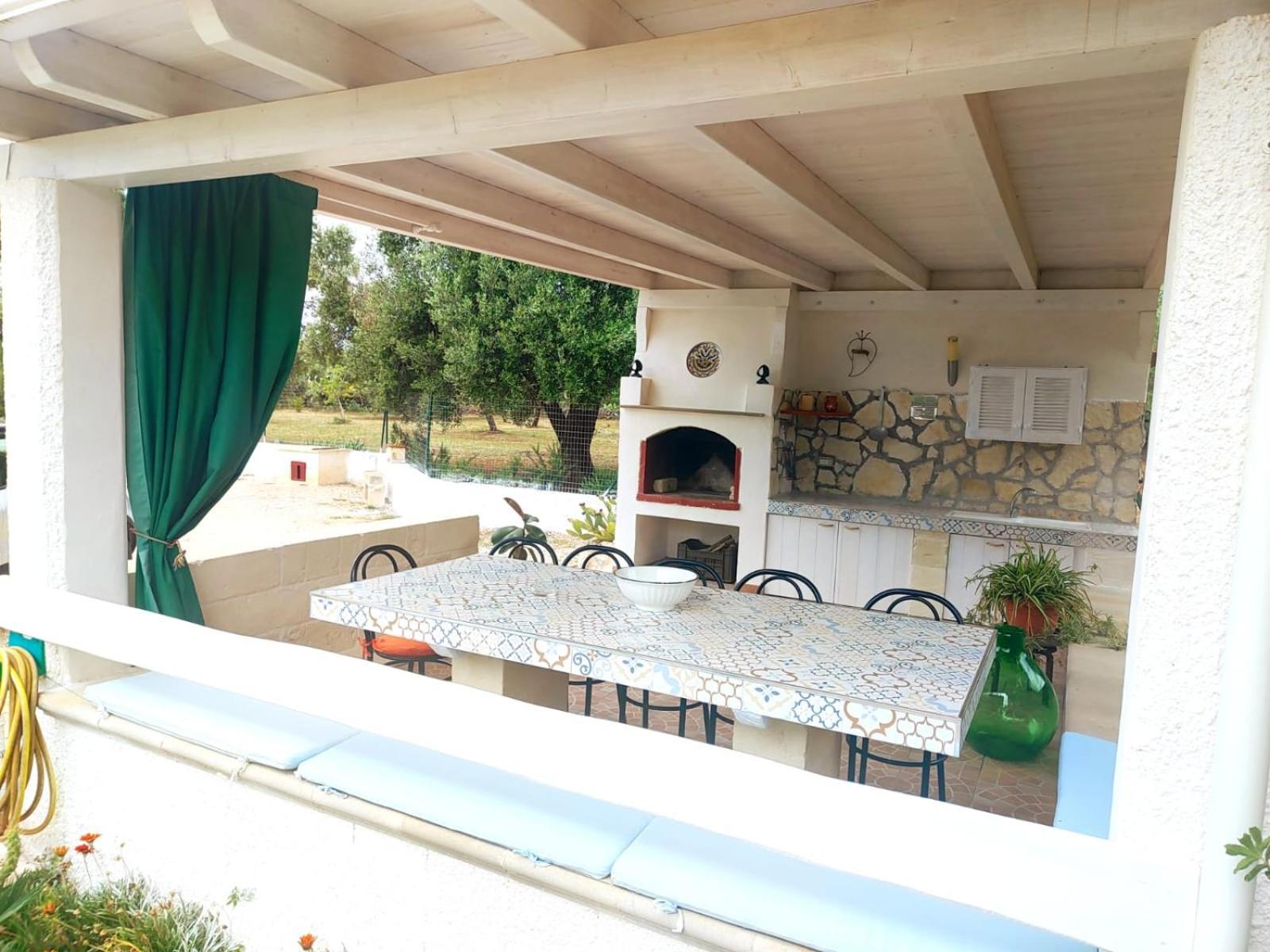 I Trulli D'A Ross Villa เชจลีเมสซาปิกา ภายนอก รูปภาพ